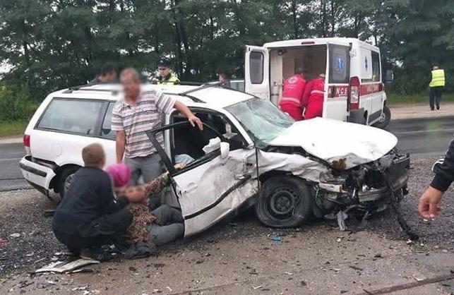 Tri osobe povrijeđene u teškoj saobraćajnoj nesreći