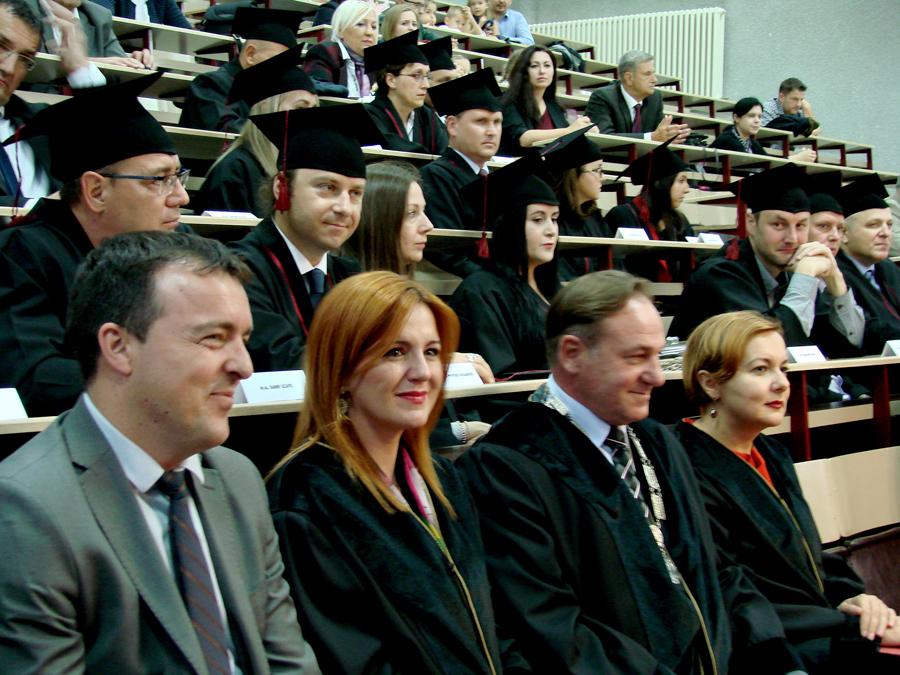 Tuzlanski univerzitet bogatiji za 25 novih doktora nauka