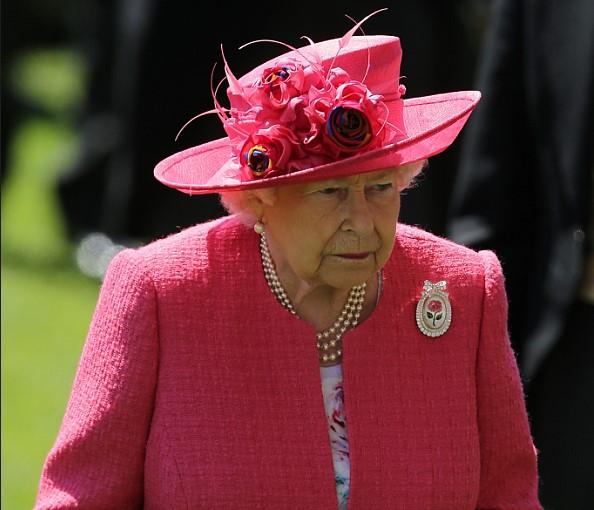 U slučaju smrti engleske kraljice, premijer će biti obaviješten kodnom lozinkom, a BBC-jevi novinari već vježbaju objavu vijesti