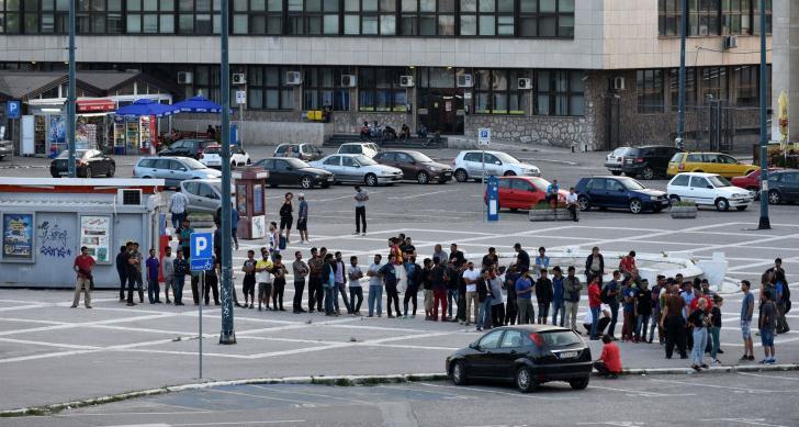 Potvrđeno: Veća grupa migranata iz Sarajeva prevezena u Delijaš
