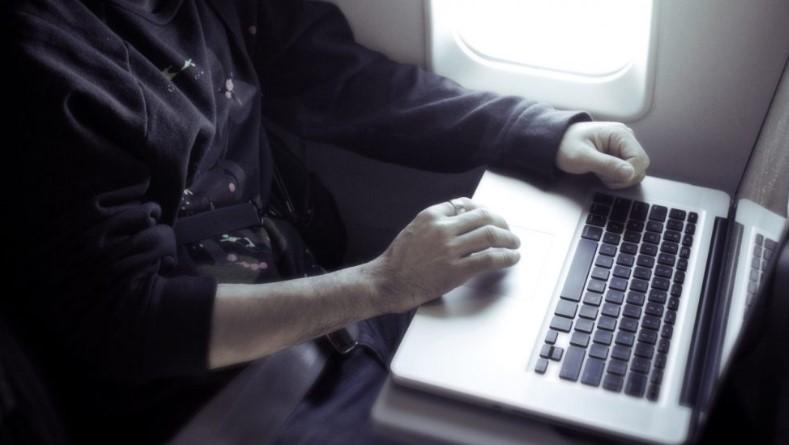 Kako pregrijan laptop može dovesti do avionske nesreće