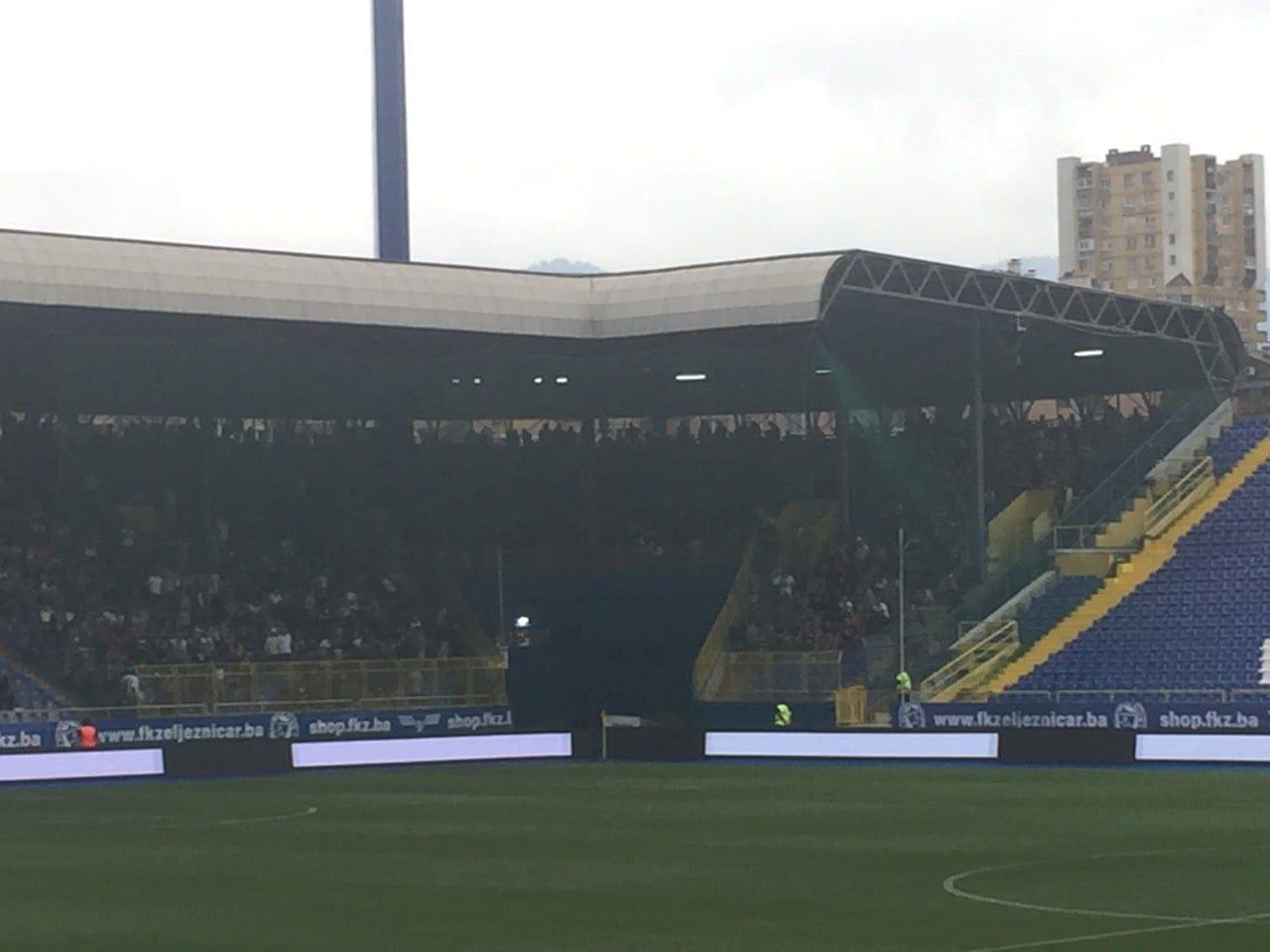 Navijači Sarajeva se smjestili na Grbavici, Željini počeli ulaziti na stadion