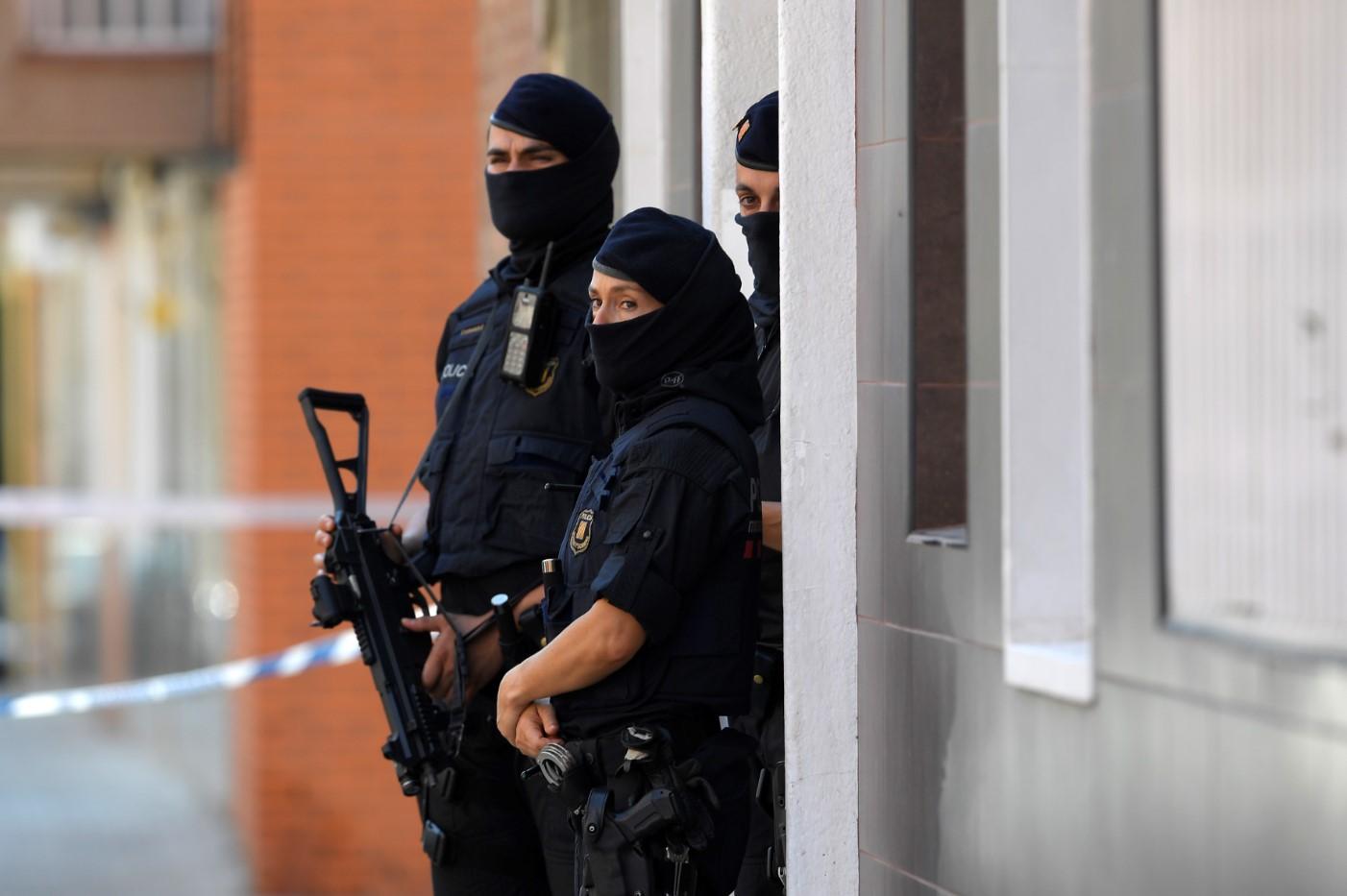 Naoružan nožem pokušao izvesti napad na policijsku stanicu u Kataloniji
