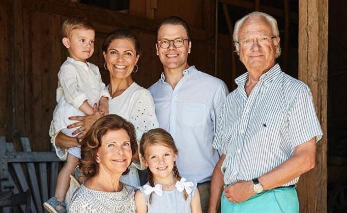 Neodoljivi prizori: Švedska kraljevska porodica pohvalila se idiličnim ljetnim fotografijama