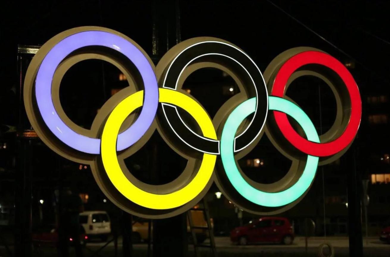 Na kružnom toku na Dobrinji postavljeni svijetleći olimpijski krugovi