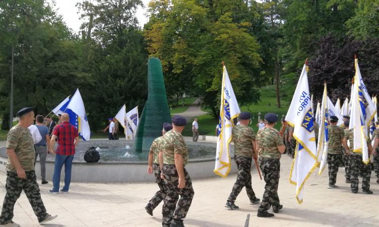 Postrojavanjem veterana obilježena 26. godišnjica formiranja Prvog korpusa ARBiH