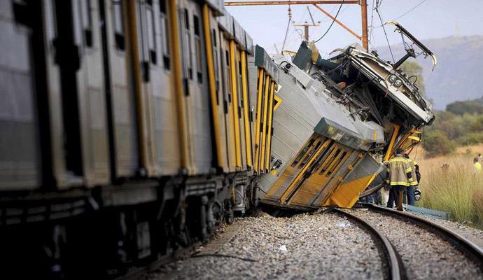 Sudar dva voza u Južnoafričkoj Republici: Skoro 100 povrijeđenih