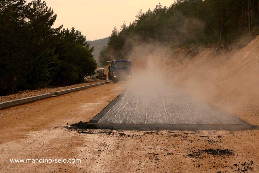 Započelo asfaltiranje ceste prema Blidnju - Avaz