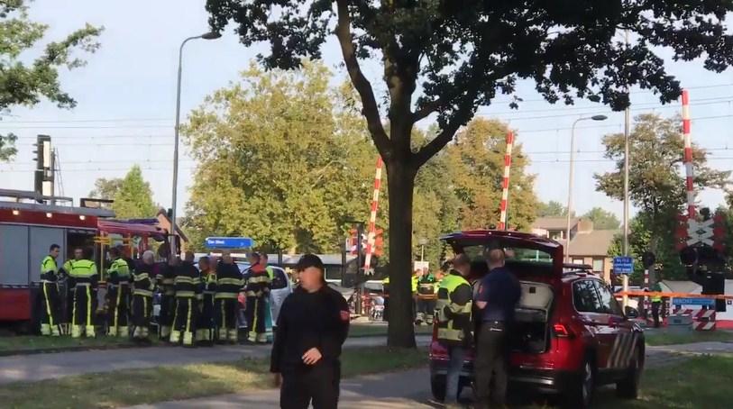U Holandiji četvero djece poginulo u naletu voza na bicikl s prikolicom