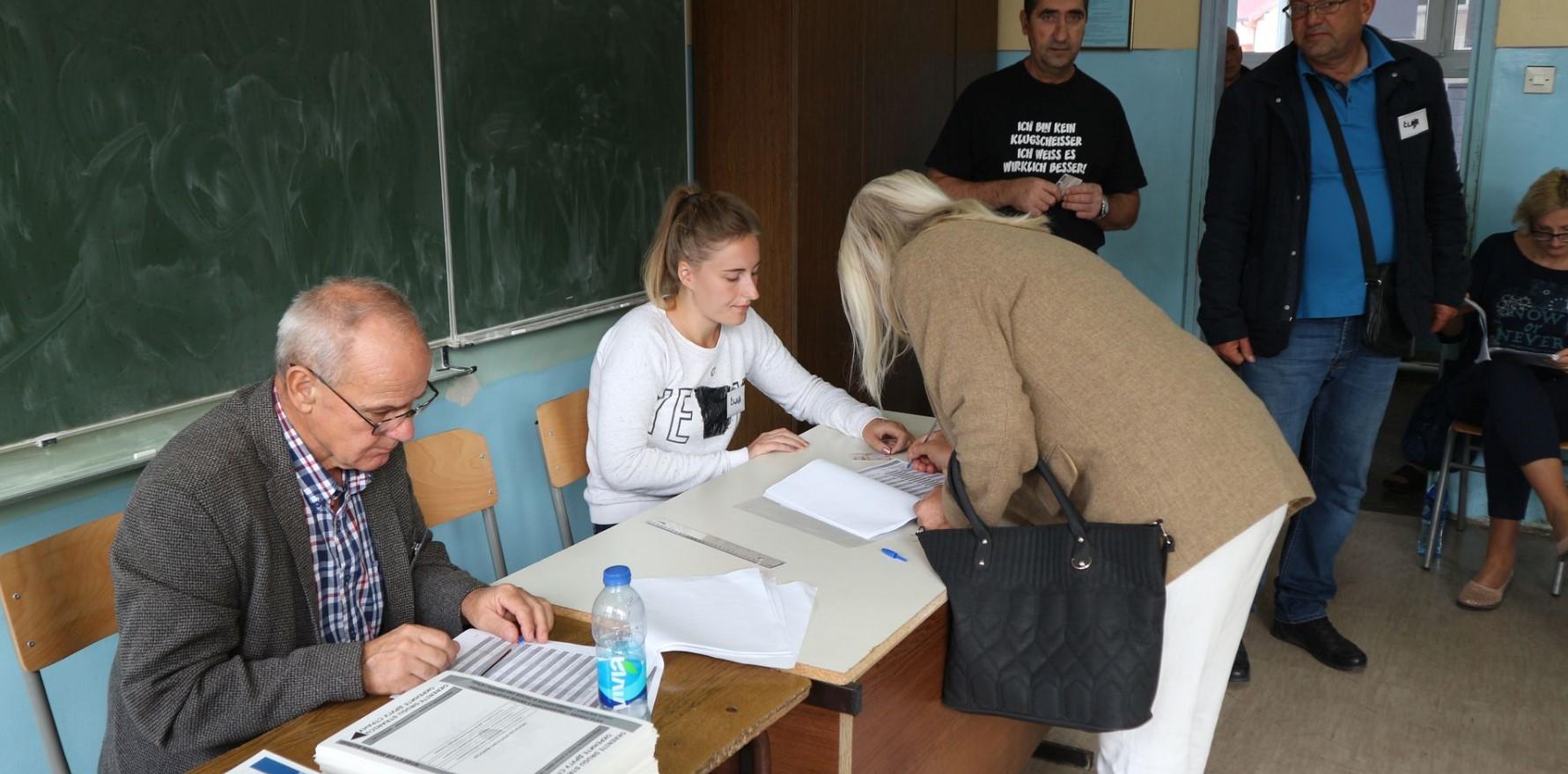 Bratunac: Do 15 sati glasalo 40,90 posto registriranih birača