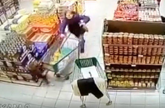 Žena udarila kolicima dijete u jednom tržnom centru u BiH
