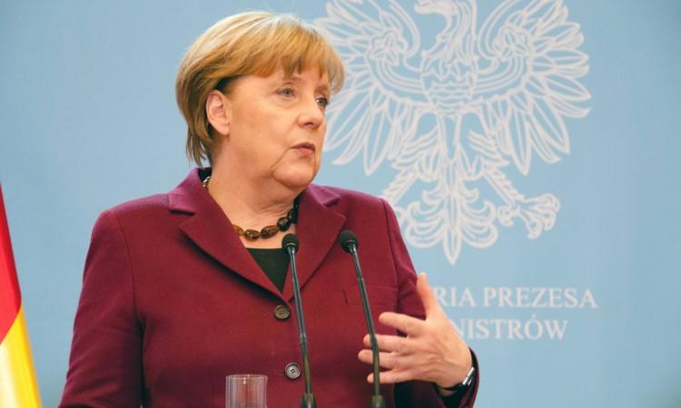 Merkel: Moralna dužnost svih nas je da osudimo antisemitizam