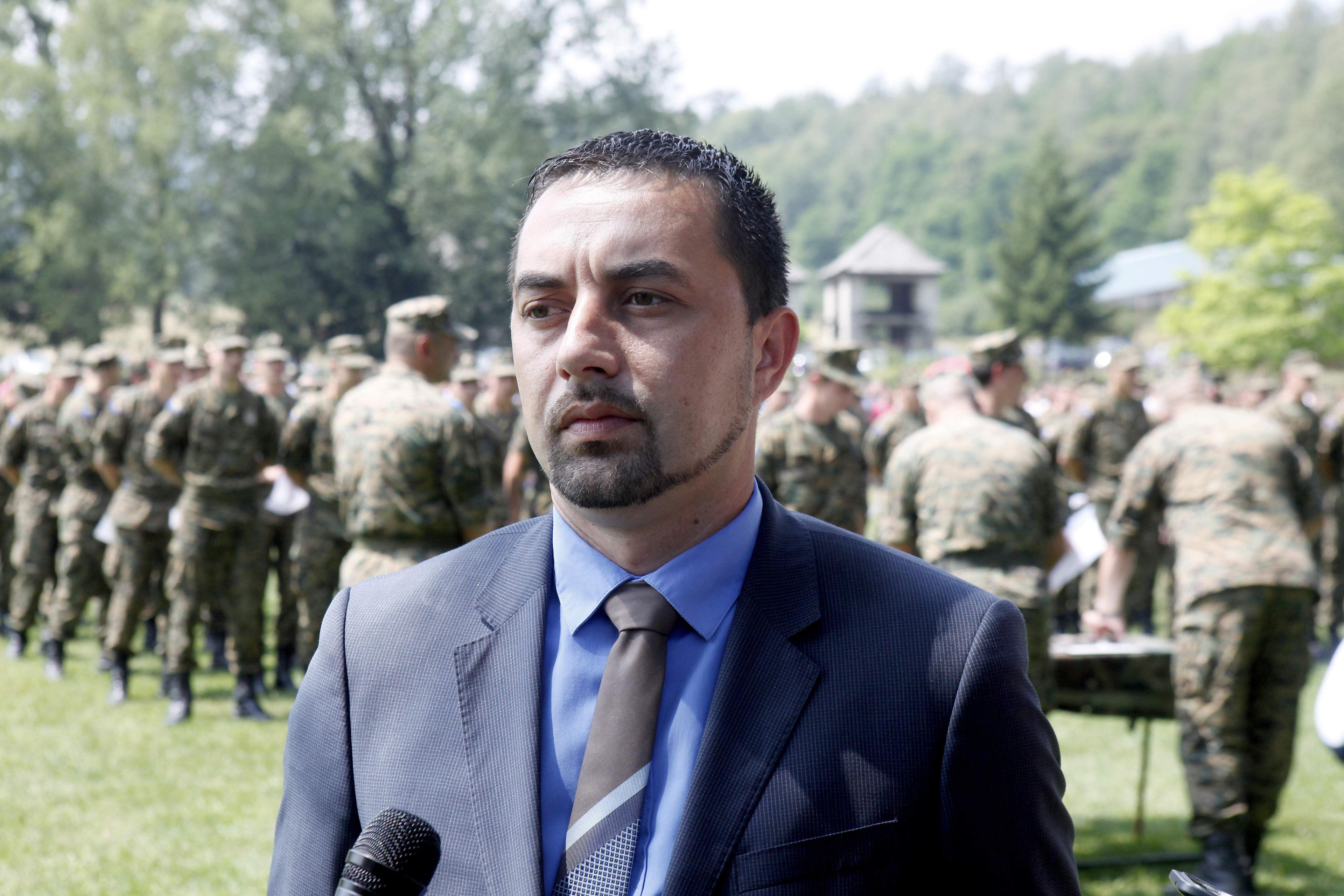 Jerinić: Izetbegović se želi prikazati kao jak lider Bošnjaka iako to nije