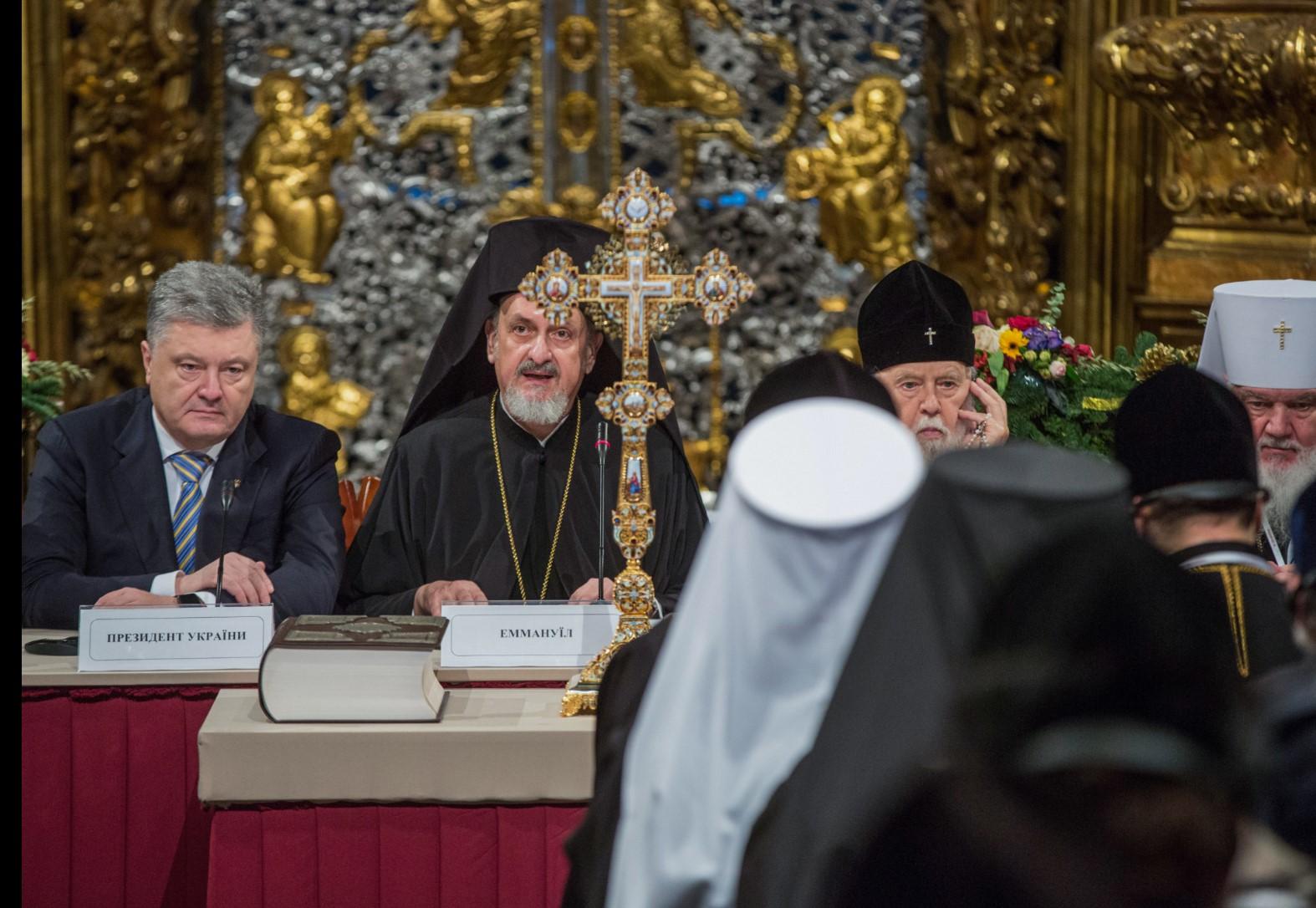 Formirana Ukrajinska autokefalna crkva, izabran i poglavar