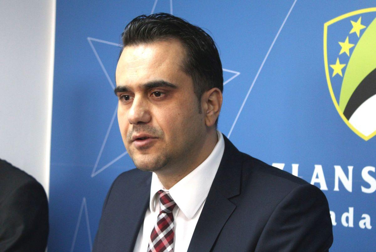 Hadžiefendić: Odgovara im podrška PDA u Parlamentu FBiH, a ne odgovara u Tuzlanskom kantonu