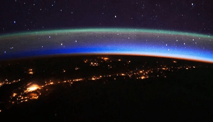 Prikaz Zemljine atmosfere - Avaz