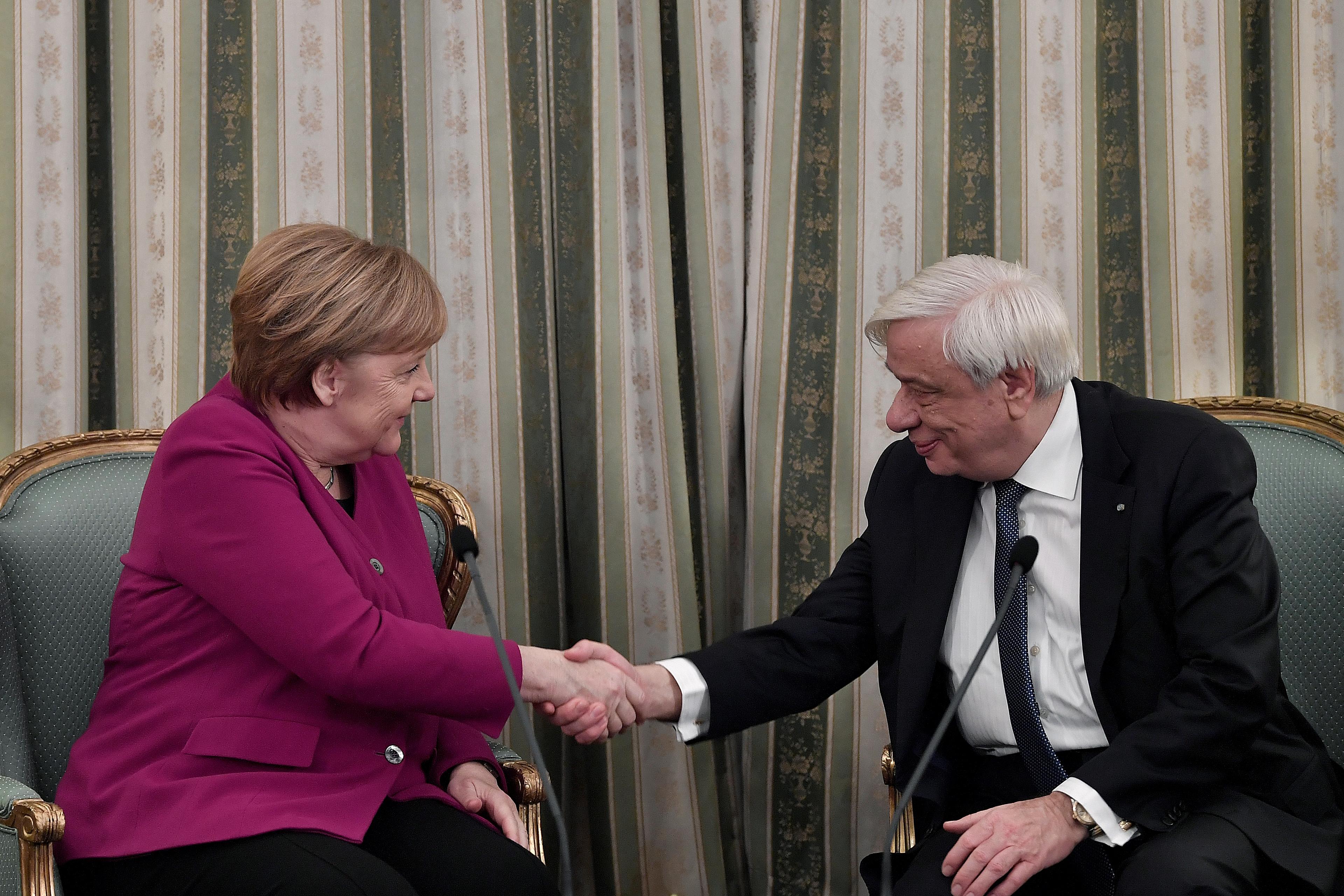 Angela Merkel priznala odgovornost Njemačke za zločine u Grčkoj