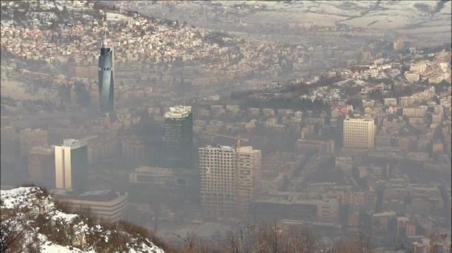 Zagađenost zraka i jutros je visoka u pojedinim gradovima Federacije BiH