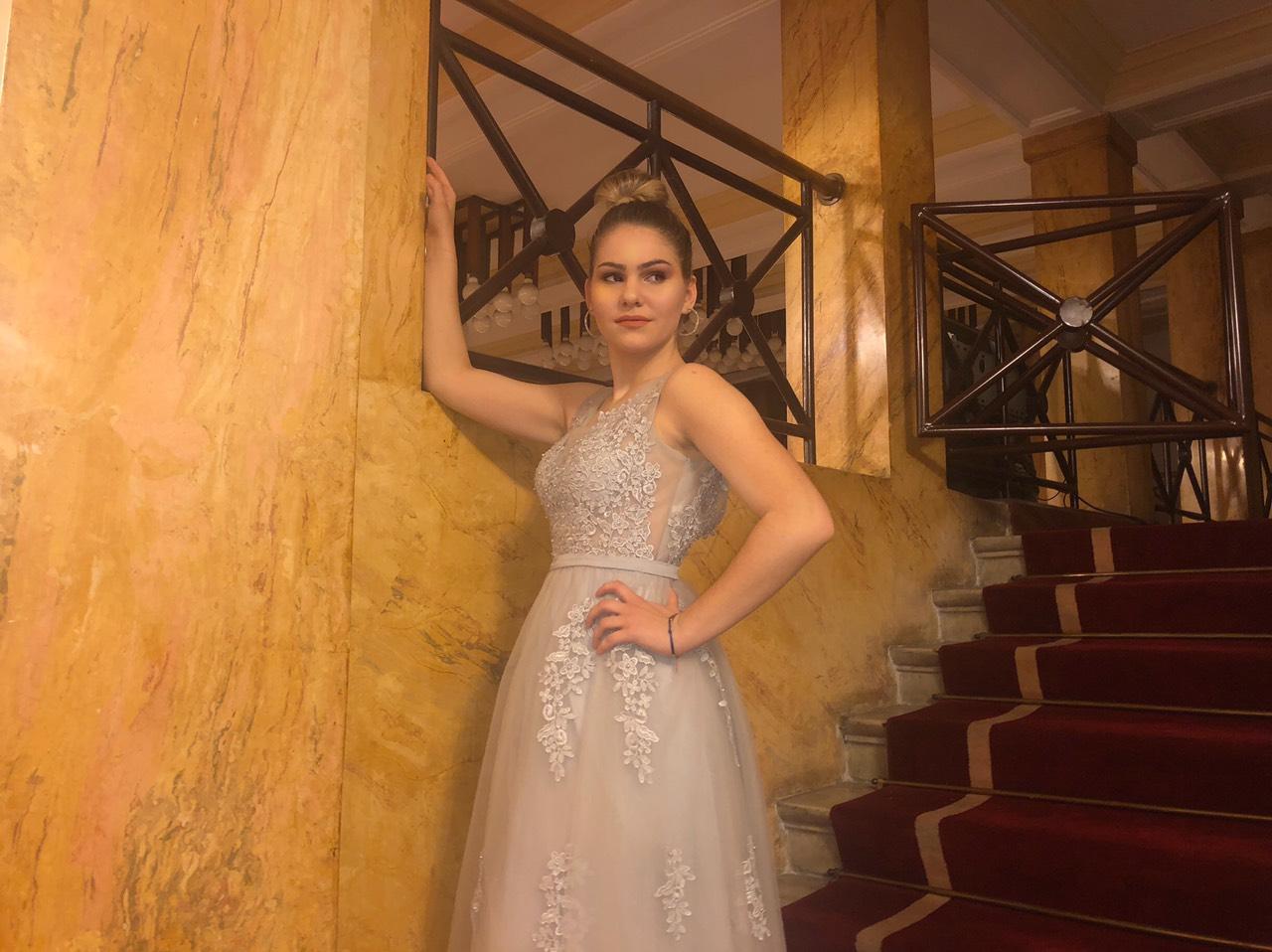 Na Međunarodnom takmičenju solo pjevača u Beogradu Tuzlanka Ajna Kasumović osvojila drugu nagradu