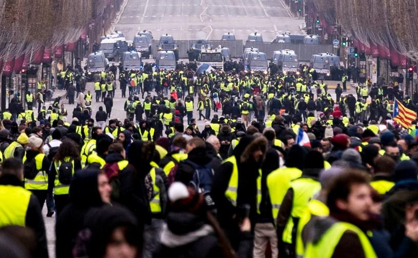 Zbog protesta "žutih prsluka" u Francuskoj uhapšeno 8.400 osoba