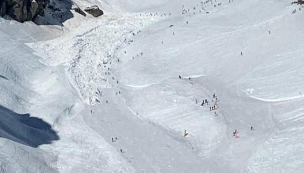 Lavina na švicarskom skijalištu: Ima zatrpanih, traje potraga