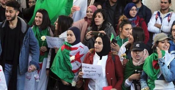 Studenti u Alžiru protestirali zbog ponovne kandidature predsjednika