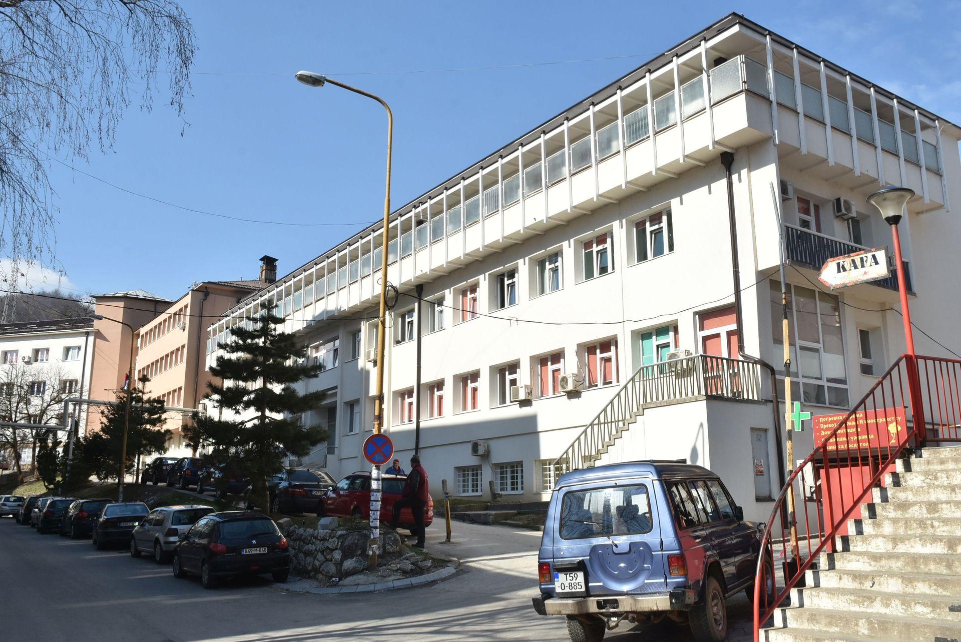Bolnica Zvornik: Zbrinuti povrijeđeni maloljetnici - Avaz