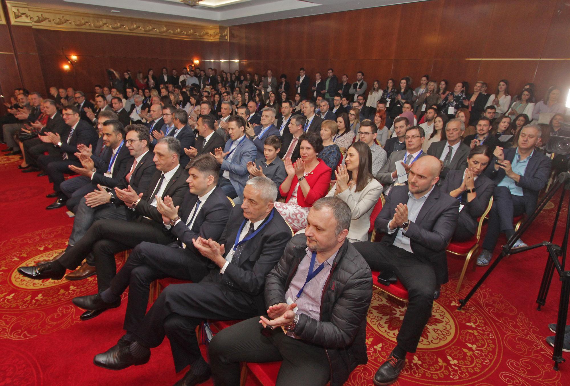 Međunarodni simpozij hirurga: 150 eminentnih stručnjaka u Tuzli