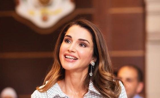 Prelijepa jordanska kraljica obara s nogu u kožnom izdanju
