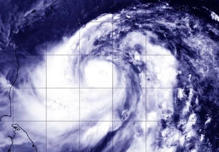 Indiju će uskoro pogoditi ogroman tajfun, kreće evakuacija 800.000 ljudi
