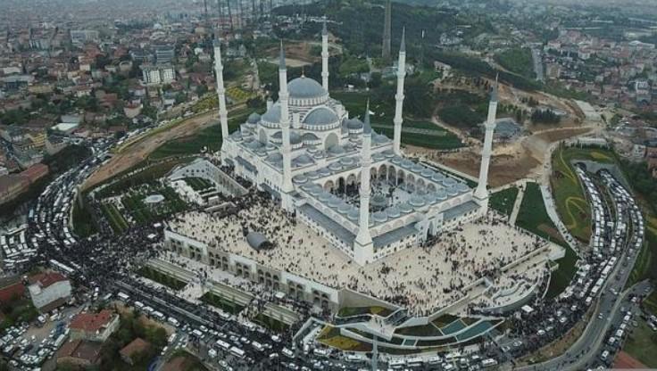 Otvorena najveća džamija u Turskoj: Među zvanicama Džaferović i Izetbegović