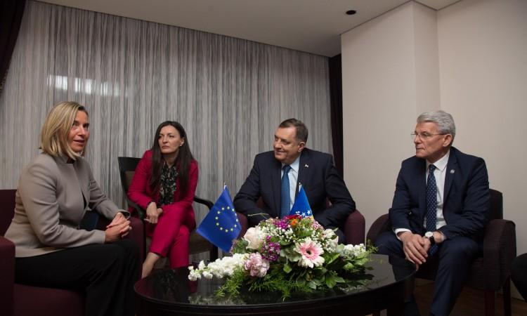 Dodik i Džaferović se sastali s Mogerini: Izražena podrška evropskoj perspektivi BiH
