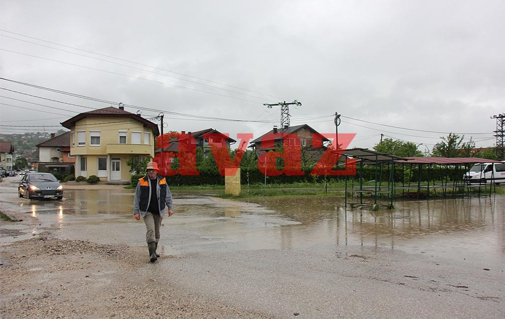 Doboj-Jug: Poplavljeno 100 stambenih i 50 pomoćnih objekata, 48 hektara obradivog zemljišta pod vodom