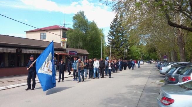 Policajci promarširali do Vlade LK - Avaz
