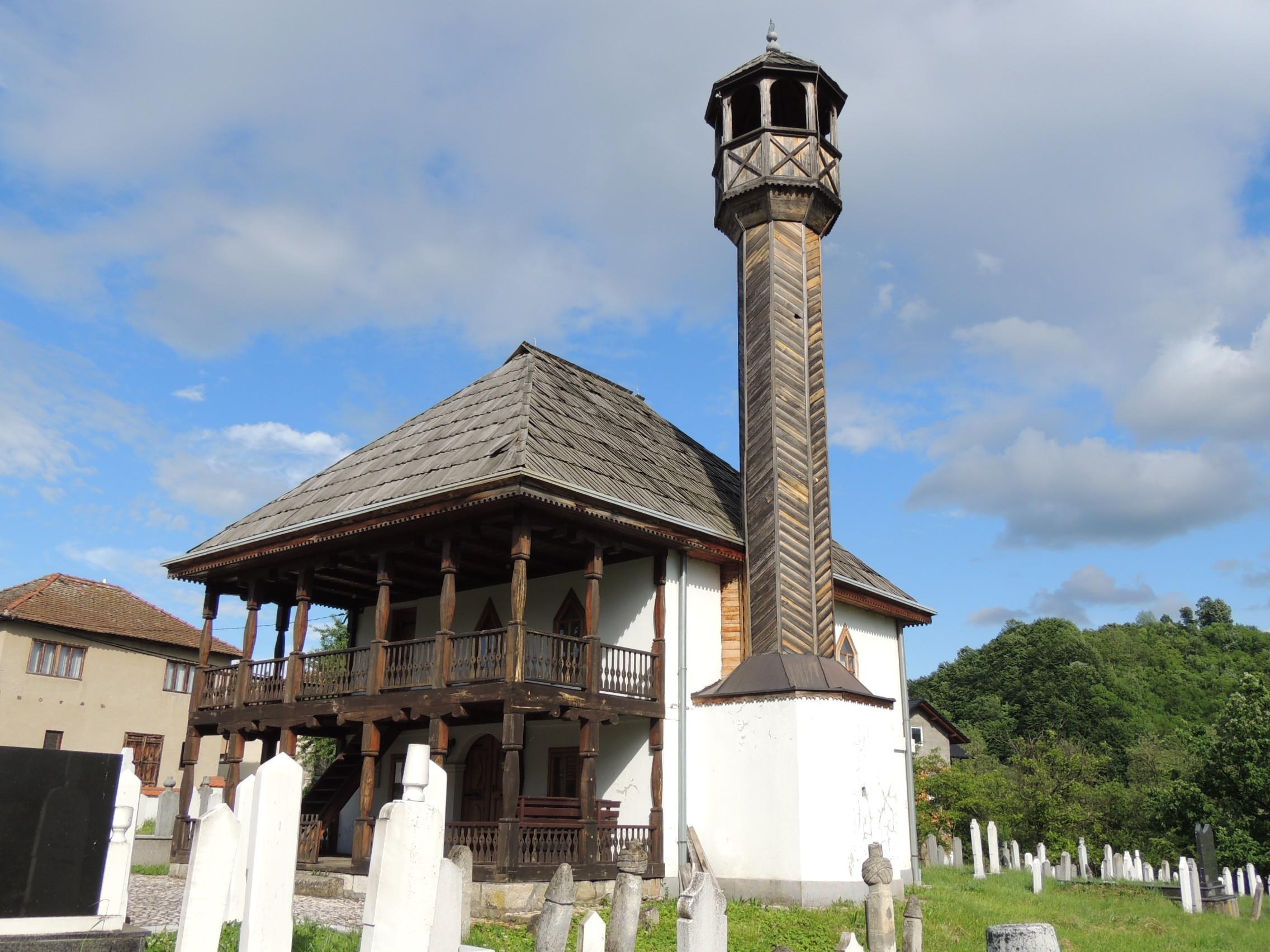Stara džamija skoro 200 godina prkosi zubu vremena