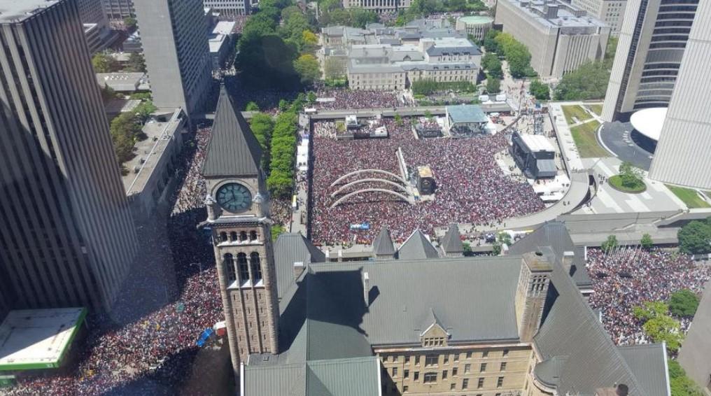 Toronto na proslavi naslova dočekalo dva miliona navijača