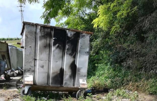 Osakaćeno i ugljenisano tijelo žene pronađeno u kontejneru u Krčedinu
