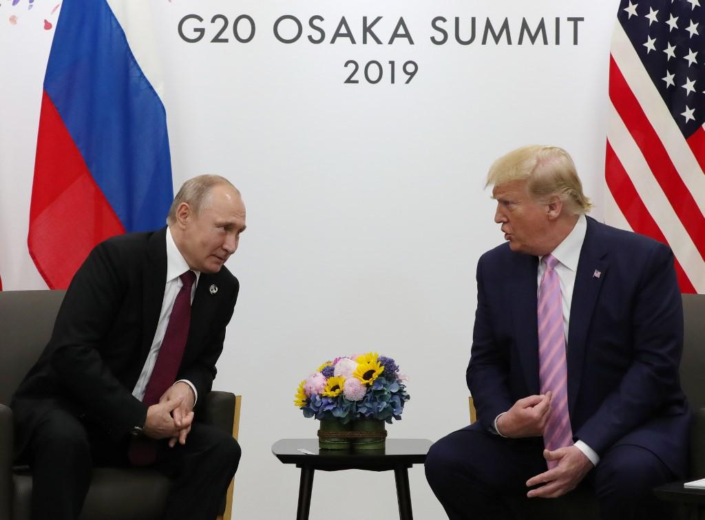 Oči u oči nakon godinu: Tramp i Putin o razoružanju i trgovini