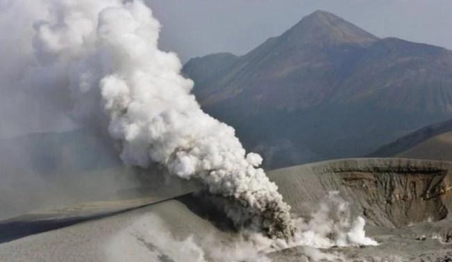 Erupcija vulkana - Avaz