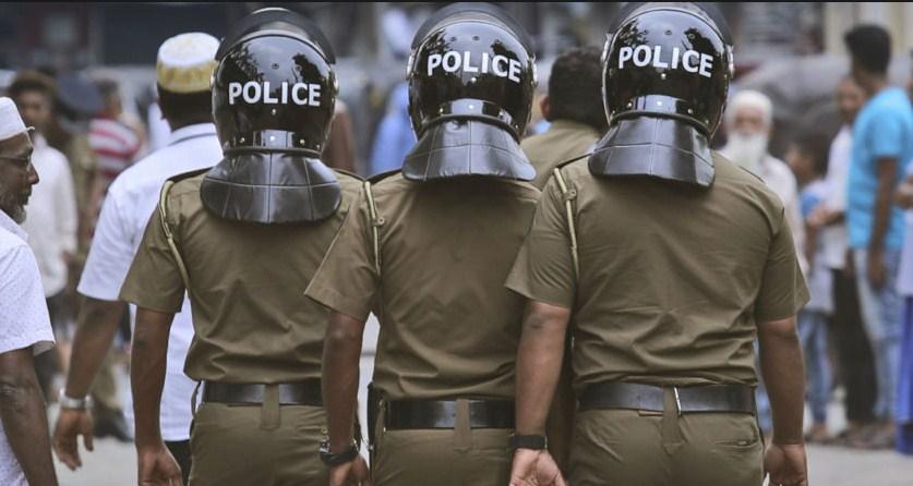 Šef policije uhapšen zbog bombaških napada u Šri Lanki