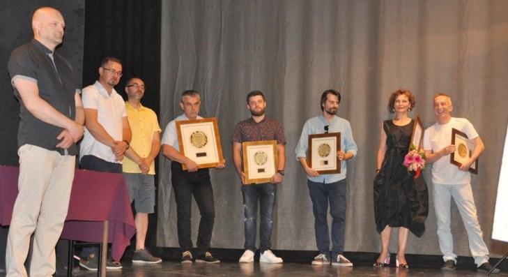 Kokan Mladenović osvojio Jajce predstavama "Karolina Nojber" i "Sjećaš li se Doli Bel"