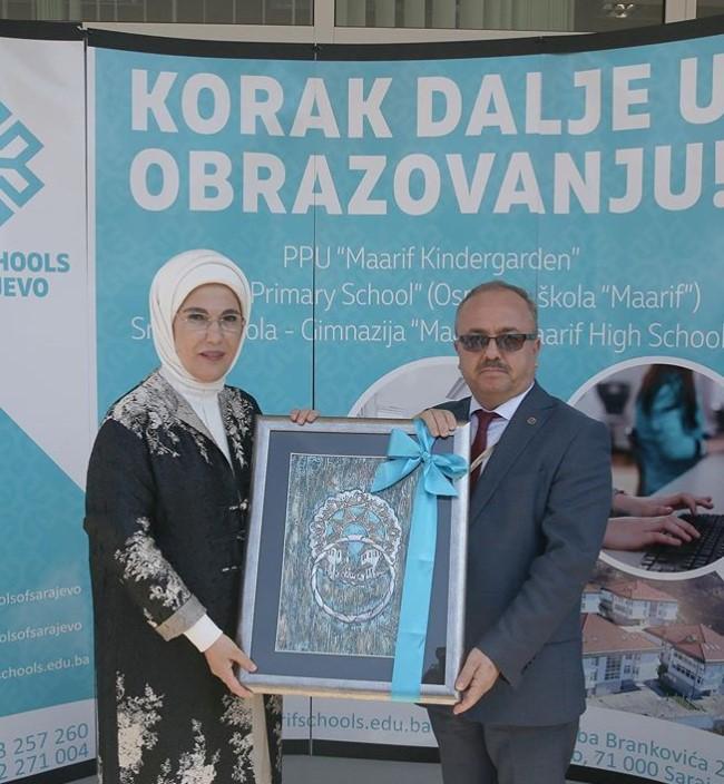 Supruga turskog predsjednika posjetila školu "Maarif" u Sarajevu