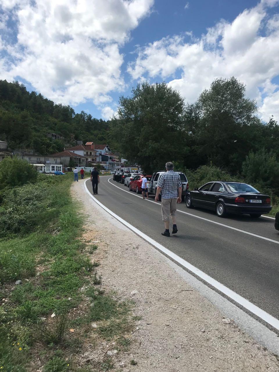 Velike gužve na granici s Hrvatskom: "Na Doljanima se čeka četiri sata, ovo nije normalno, prisjeli su mi i more i odmor"