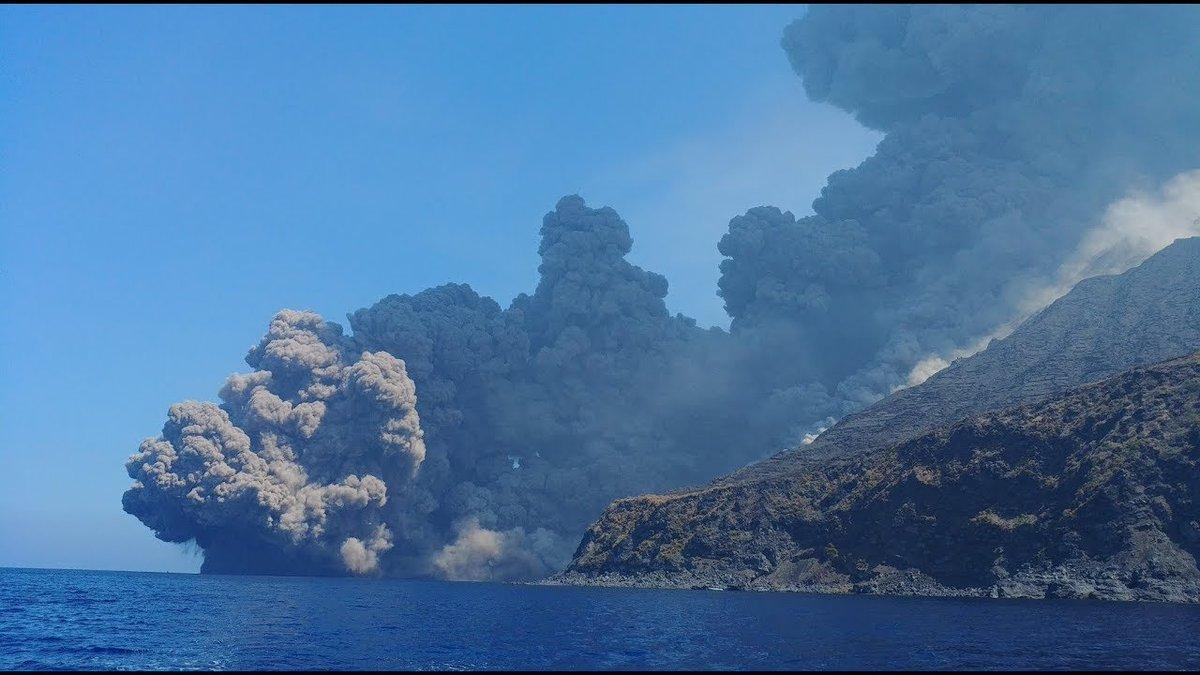 Ponovo se aktivirao vulkan Stromboli: Izbacivao pepeo i prašinu