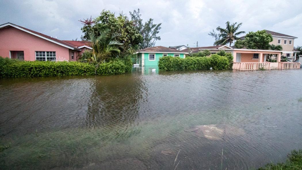 Florida se sprema za uragan Dorijan: Hiljade ljudi traže sklonište