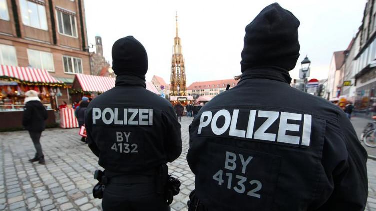 Intervenirali njemački policajci - Avaz