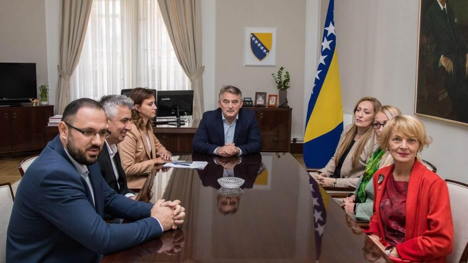 Održan je sastanak između predsjedavajućeg Komšića i redakcije portala Radio Sarajevo - Avaz