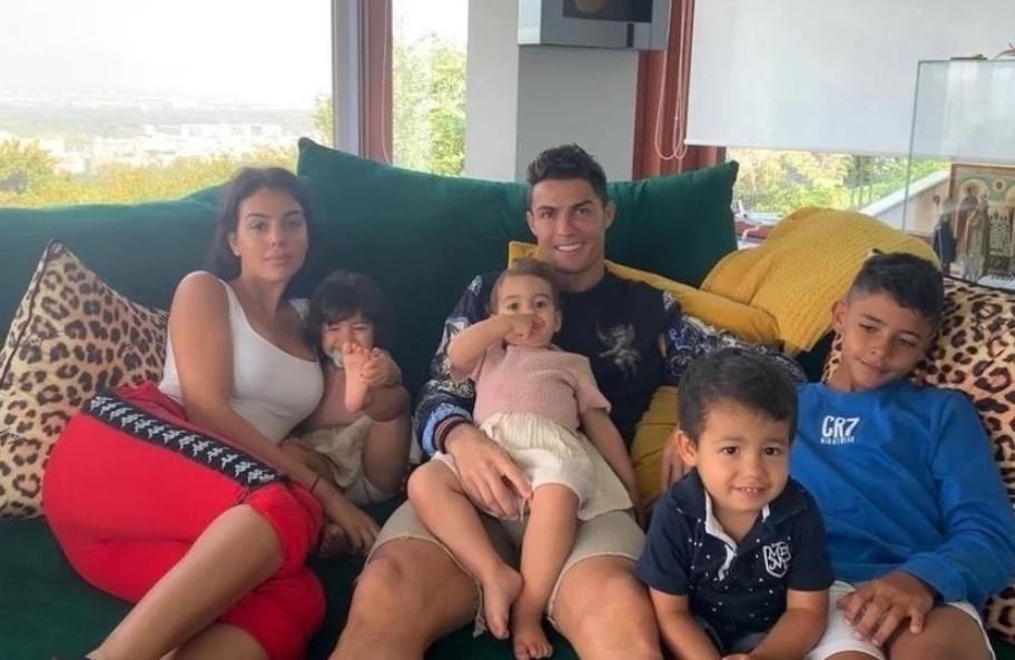 Ronaldo: Porodičan čovjek - Avaz