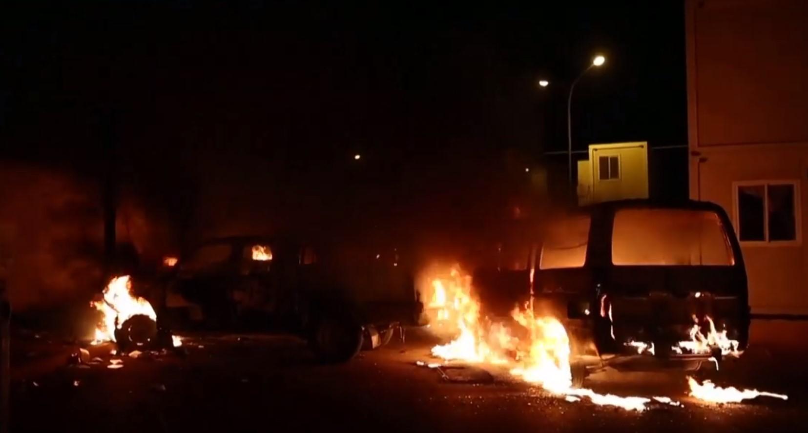 Migranti na Malti zapalili nekoliko automobila