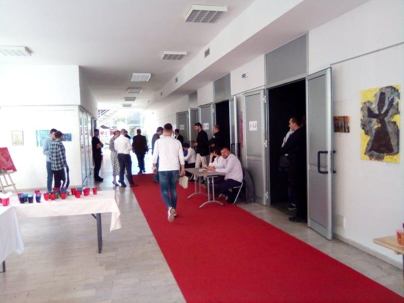 Drama na ulazu: Dino Šaran pozvao kolege da se vrate u salu